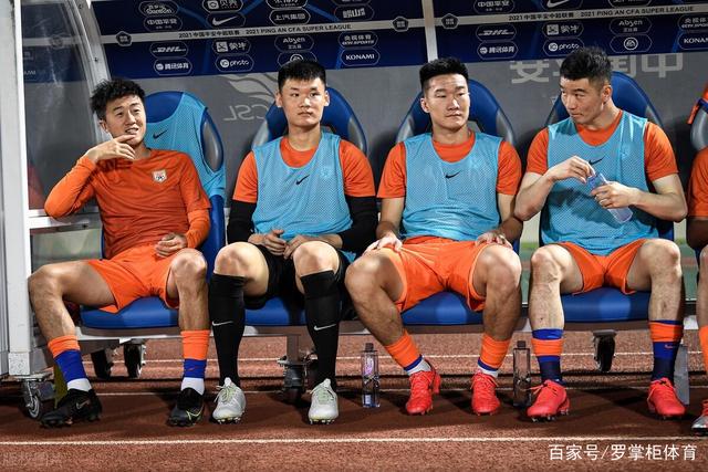 中国男足新星邹德滨崭露头角，加盟皇马进入倒计时